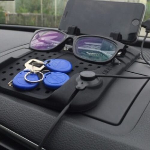 Car navigation bracket Car phone holder Magnetic USB charger Multifunctional silicone mat